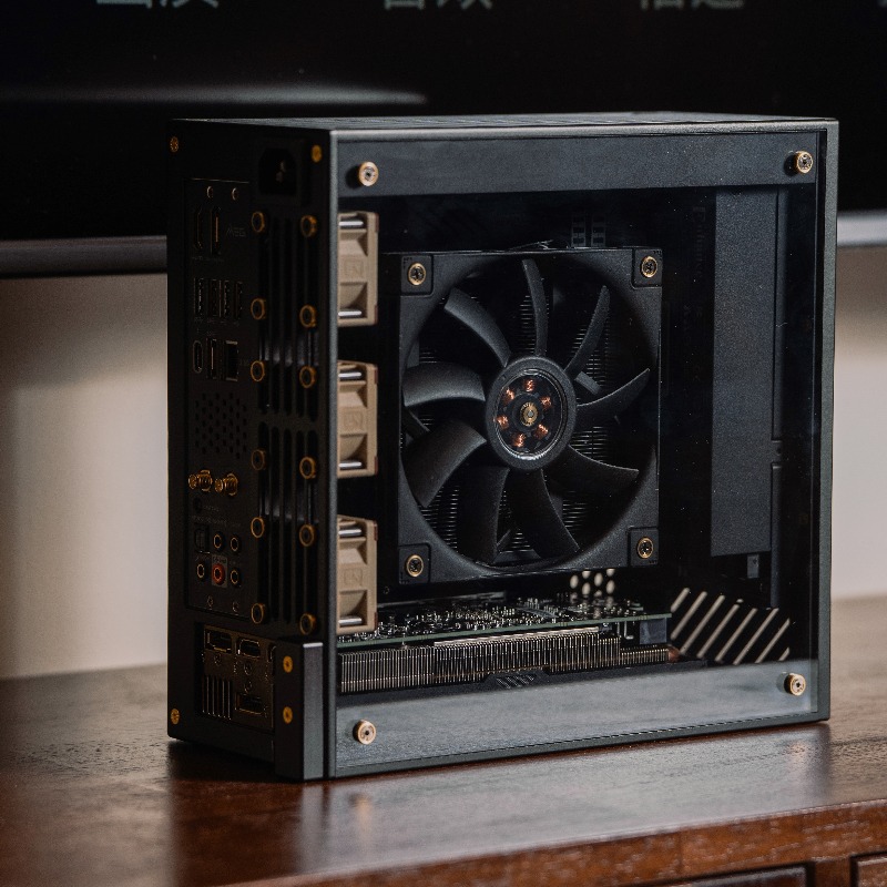 LP P6 ITX Behuizing Aluminium  - Sff Mini Itx Cnc Aluminum Chassis recensie en prijs