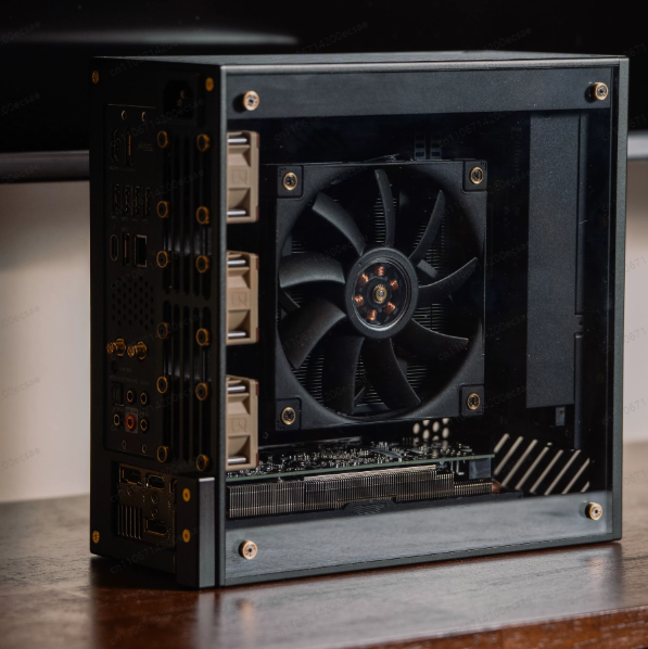 LP P6 ITX Behuizing Aluminium  - Sff Mini Itx Cnc Aluminum Chassis recensie en prijs